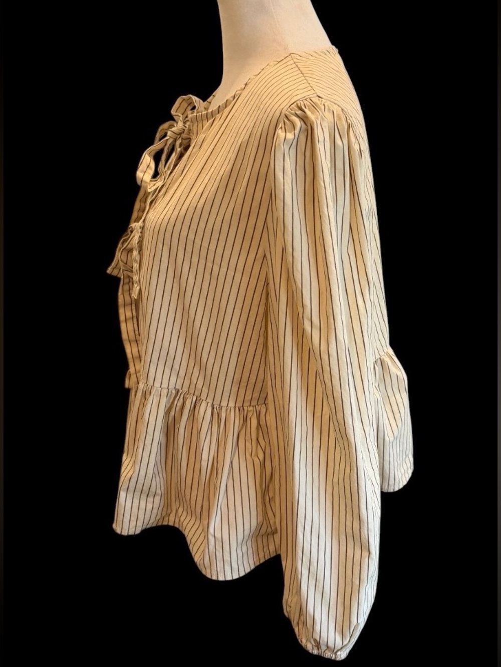 Miou Muse Cream Pinstripe Tie-Front Woven Blouse Top Bubble Long Sleeve Size M - Picture 5 of 10